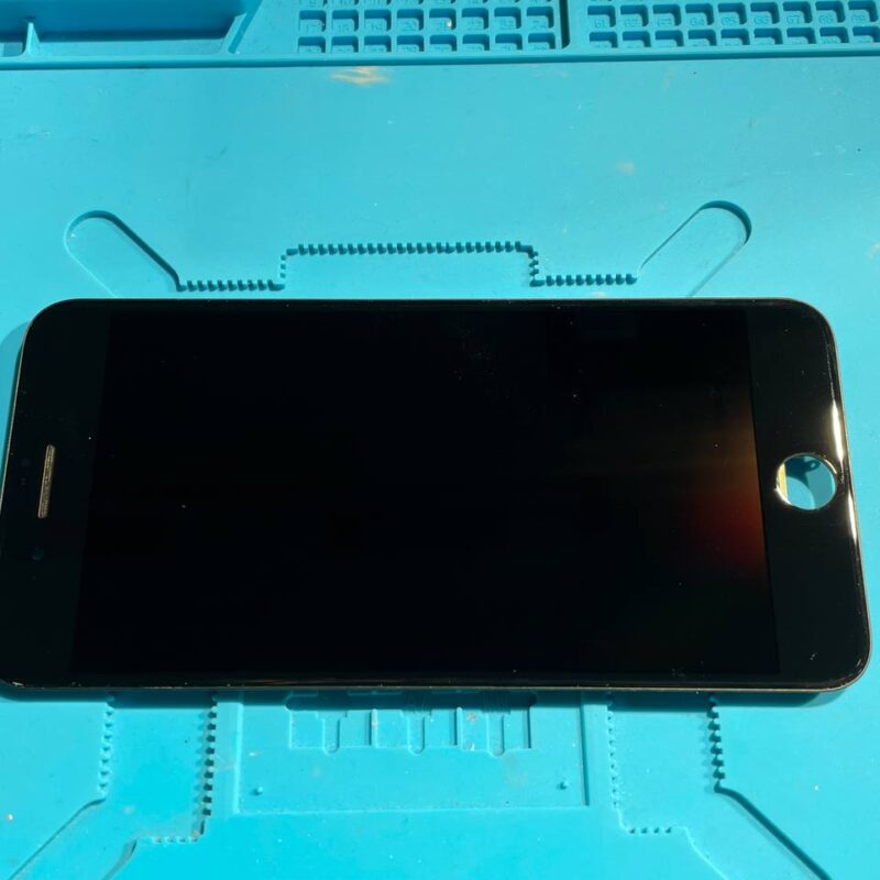 iphone 8 Plus screen