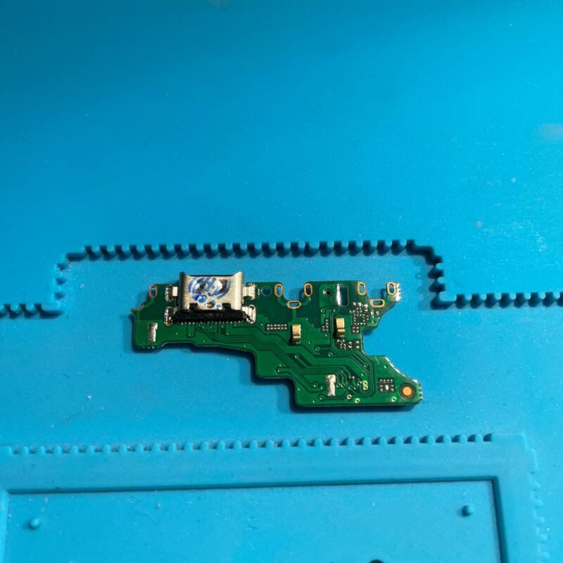 Honor 20 bottom power board