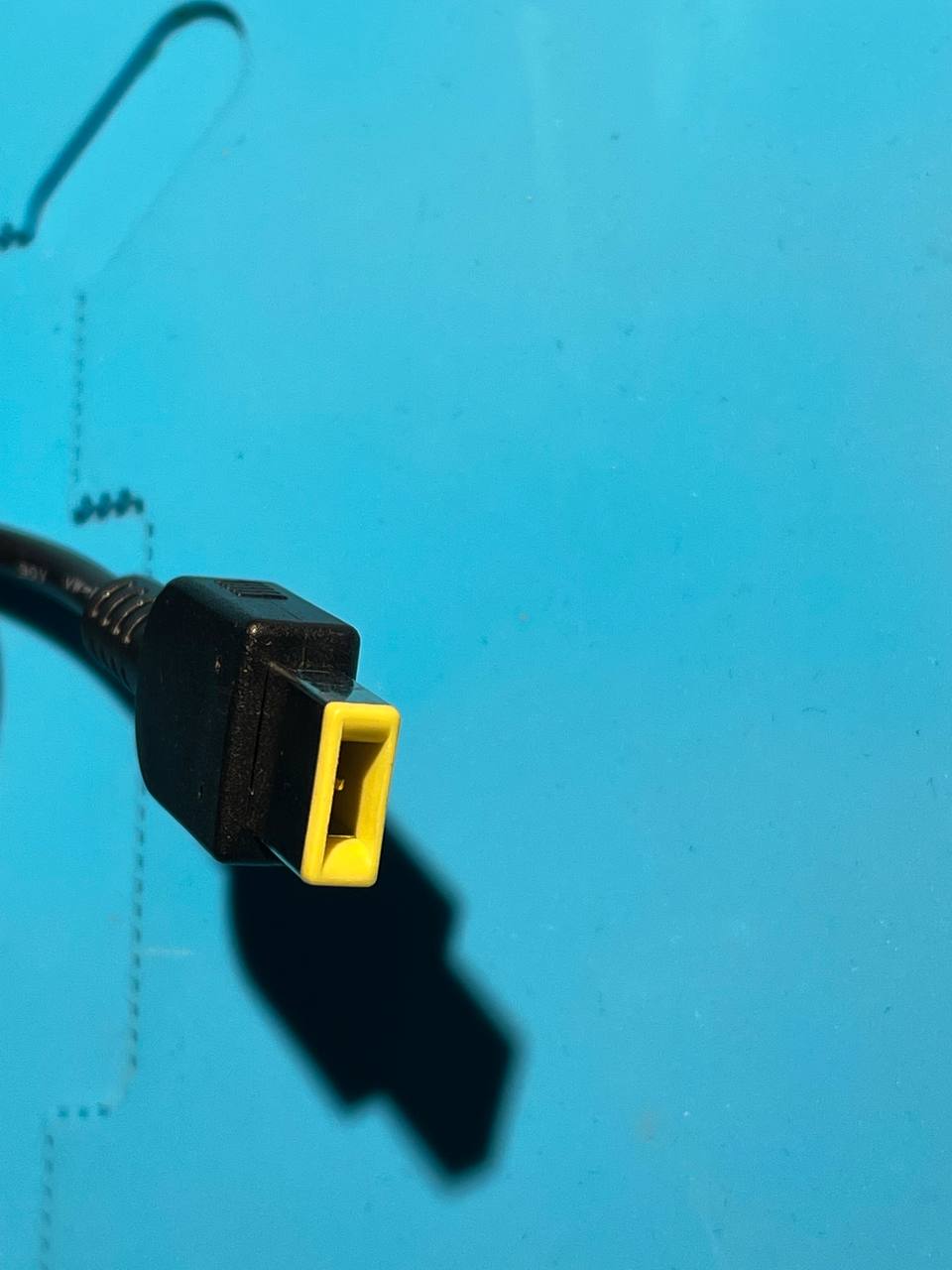 Lenovo ADLX90NLC3A 90W Adapter - Image 2