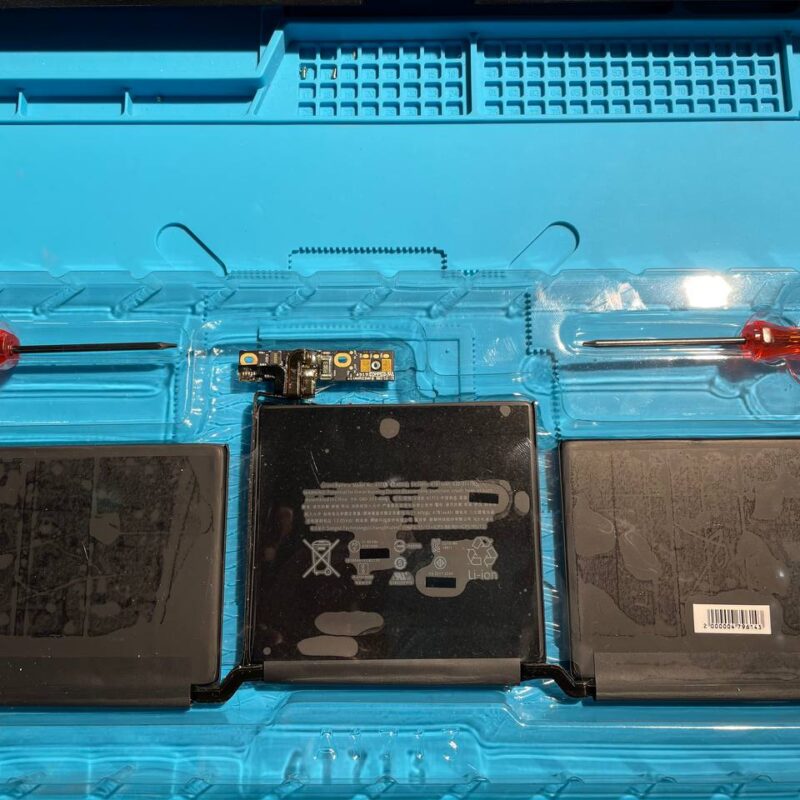 Macbook A1708 battery (A1713) in Georgia